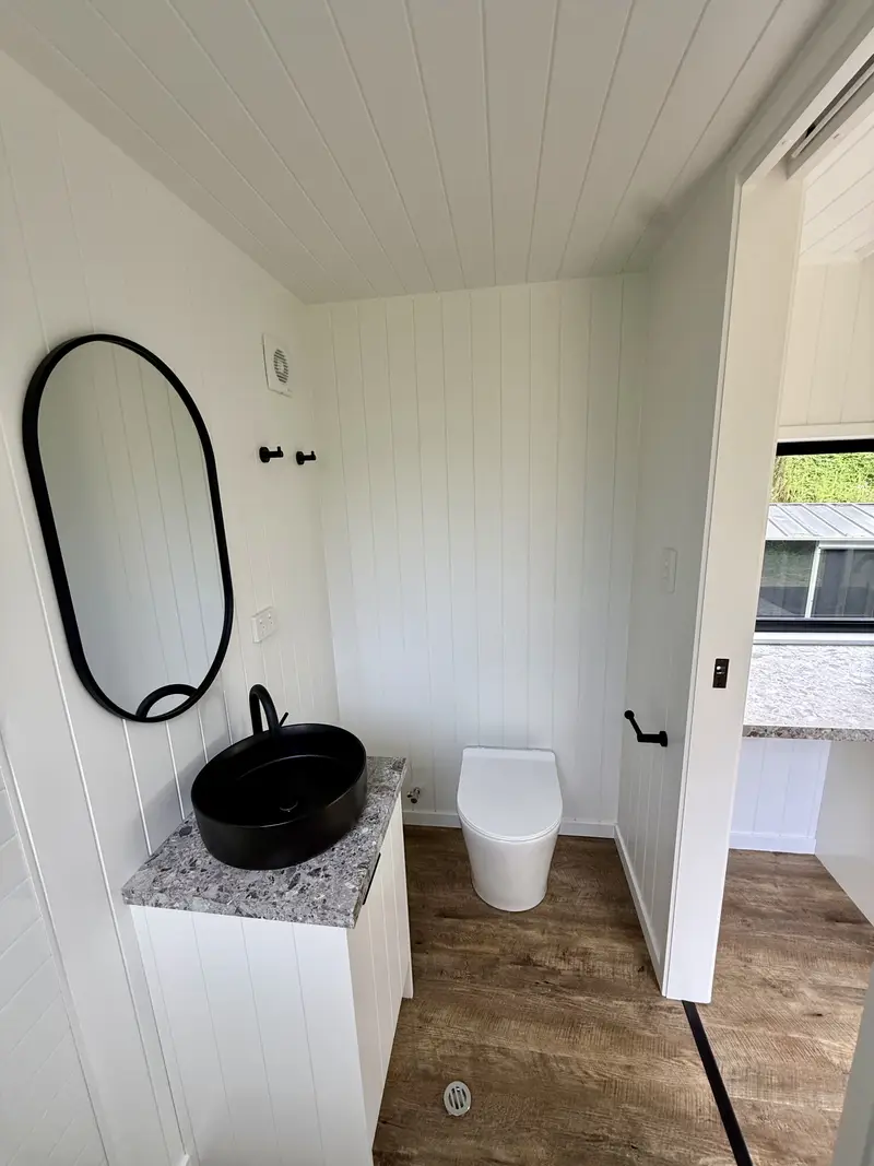 1 bedroom 6m container home - Image 11