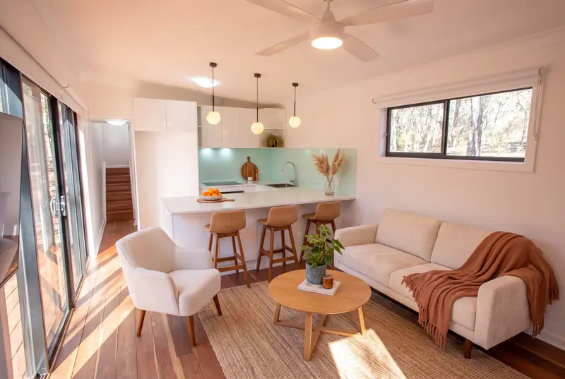 1 bedroom luxury container home 9.5m x 3.2m - Image 4