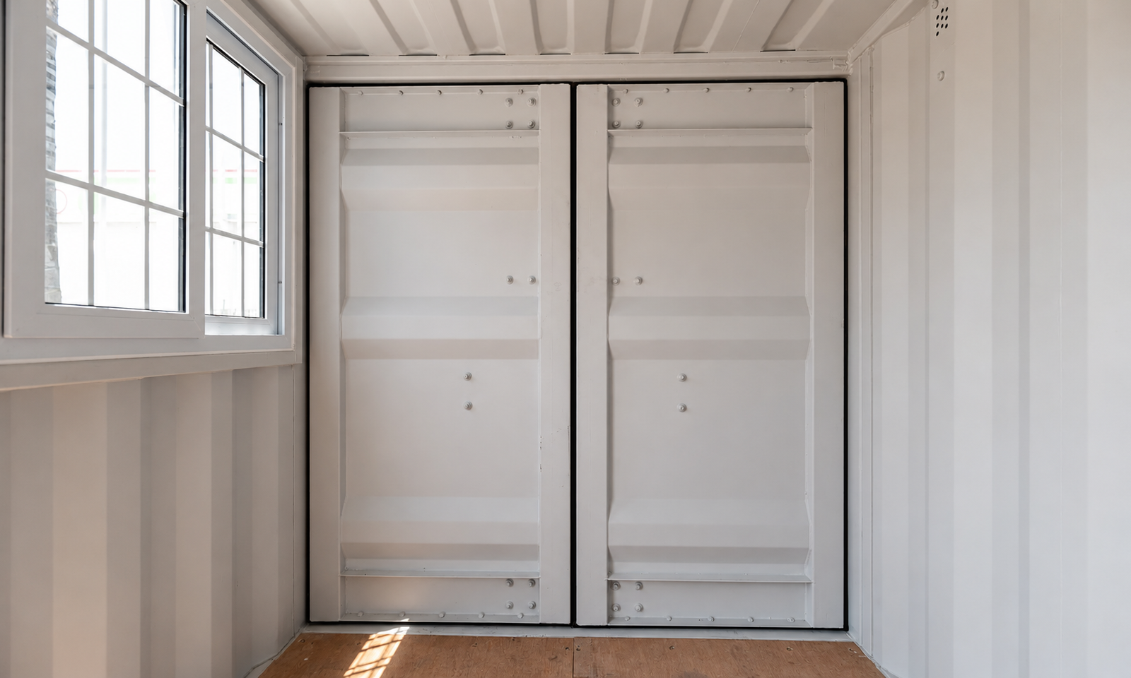 7ft shipping container - Image 7