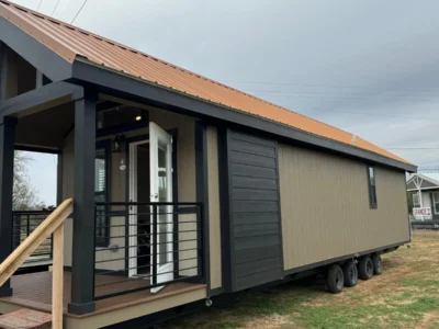 Small house for sale