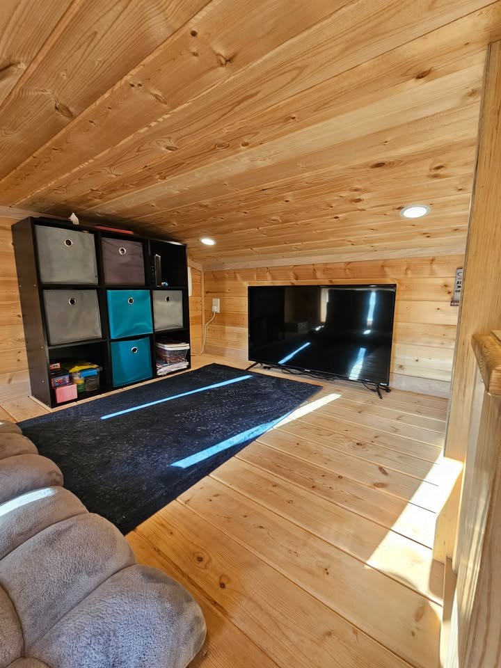 PREOWNED 1 BEDROOM TINY HOUSE - Image 6